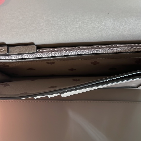 Kate Spade Wallet - Picture 6 of 7